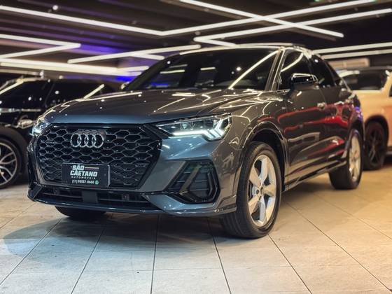 AUDI Q3 2.0 40 TFSI GASOLINA PERFORMANCE BLACK QUATTRO TIPTRONIC AUDI Q3 2.0 40 TFSI GASOLINA PERFORMANCE BLACK QUATTRO TIPTRONIC